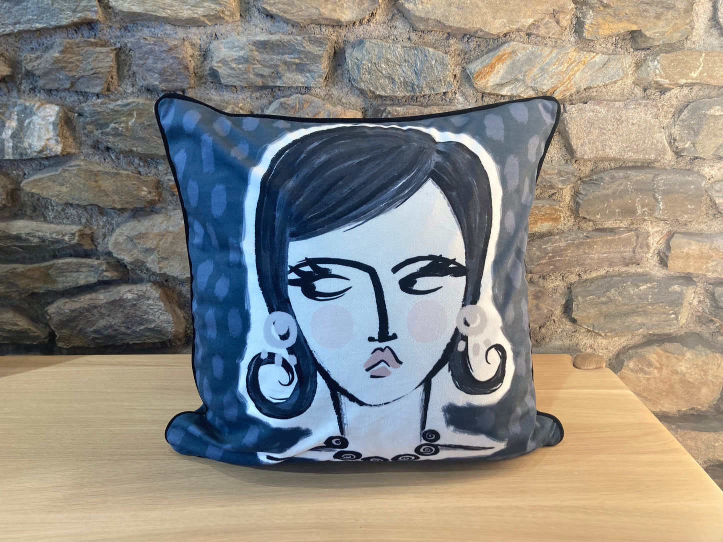 Housse de Coussin Femme Retro 45x45 cm - Podevache