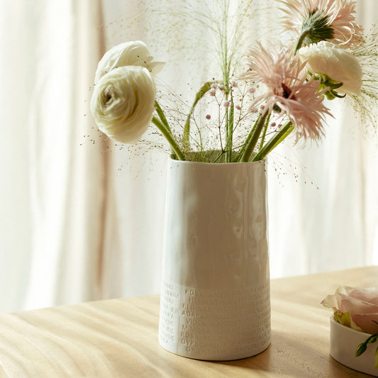 Vase ou Pot en Porcelaine Gaufrée Poème Blanc  - Räder