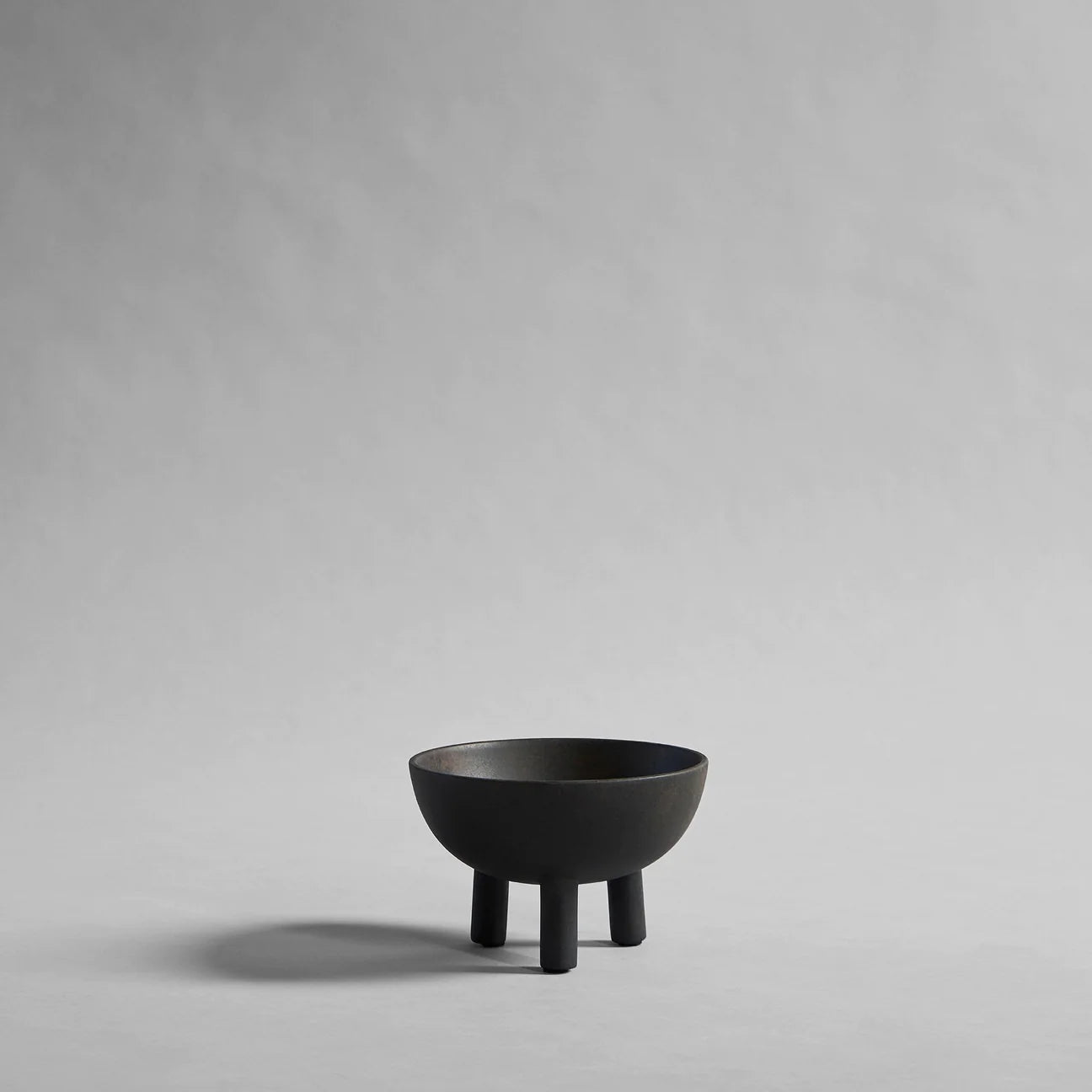 Bol à trois pieds noir Duck - 101 Copenhagen PETIT 13CM/GRAND 16CM