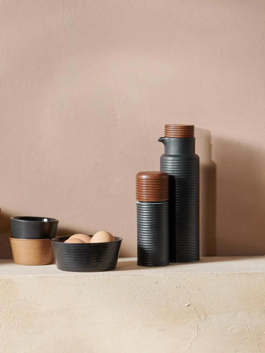 Bouteille d'Huile/Vinaigre en Porcelaine Noire ou Blanche - ASA