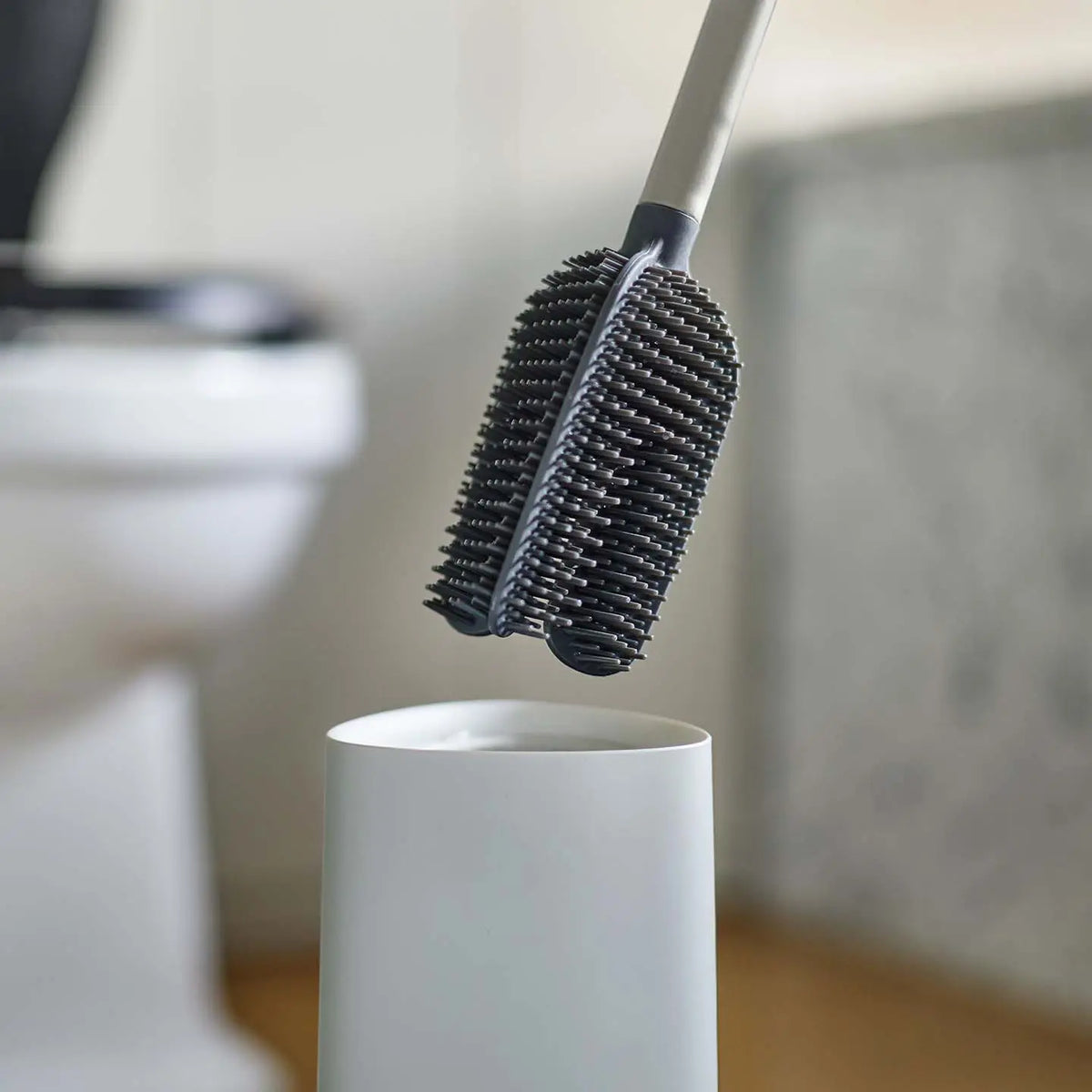 Pot et Brosse à Toilettes à Tête Flexible Anti-Gouttes - Joseph Joseph