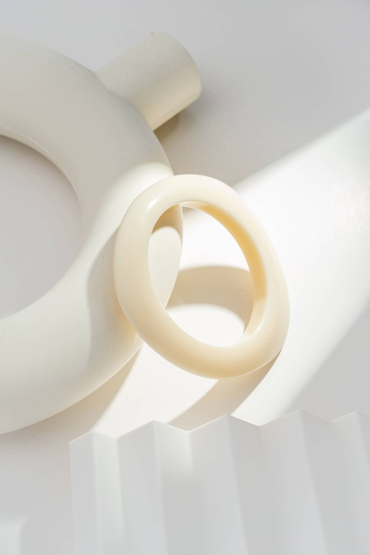 Lot de 4 Bracelets en Résine Couleurs Dégradé Nude, Formes Mixtes