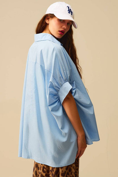 Blouse oversize bleu bébé à manches courtes