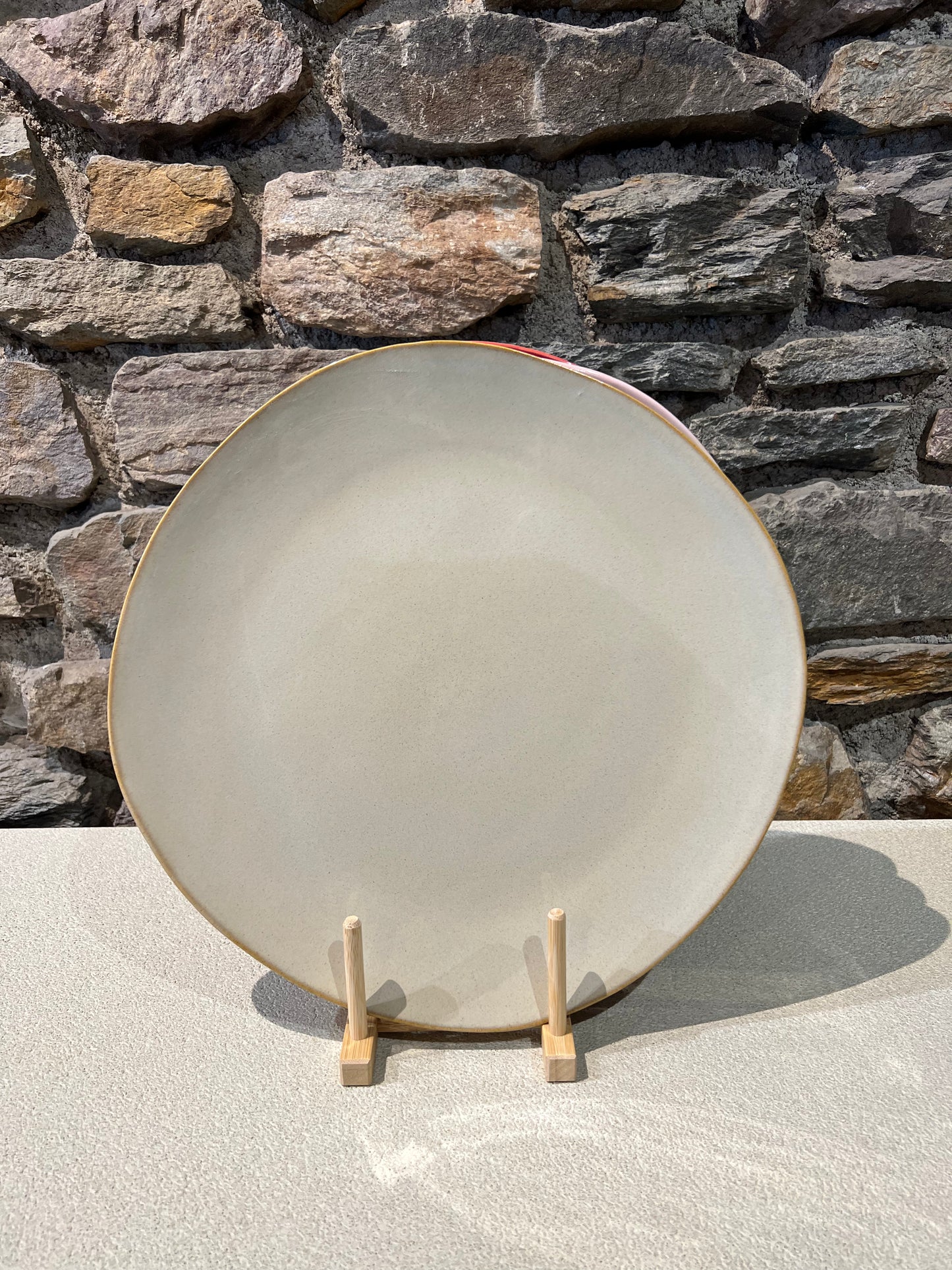 Assiette de Présentation en Grès D.33 cm Organica - Gresnovo