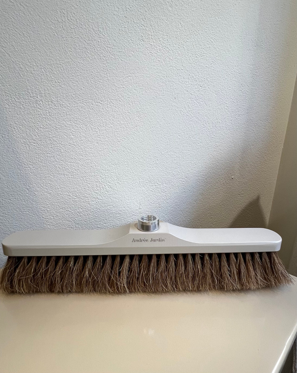 Brosse à Balais en Bois de Hêtre et Poils Naturel - Andrée Jardin