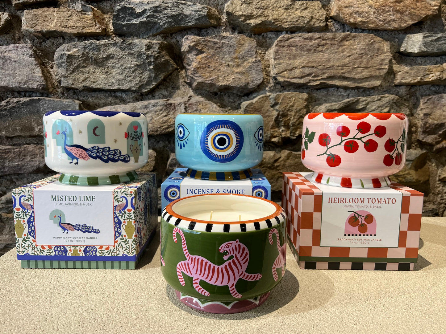 Bougie Illustrée A Dopo en Céramique, Cire de Soja 680g - Paddywax