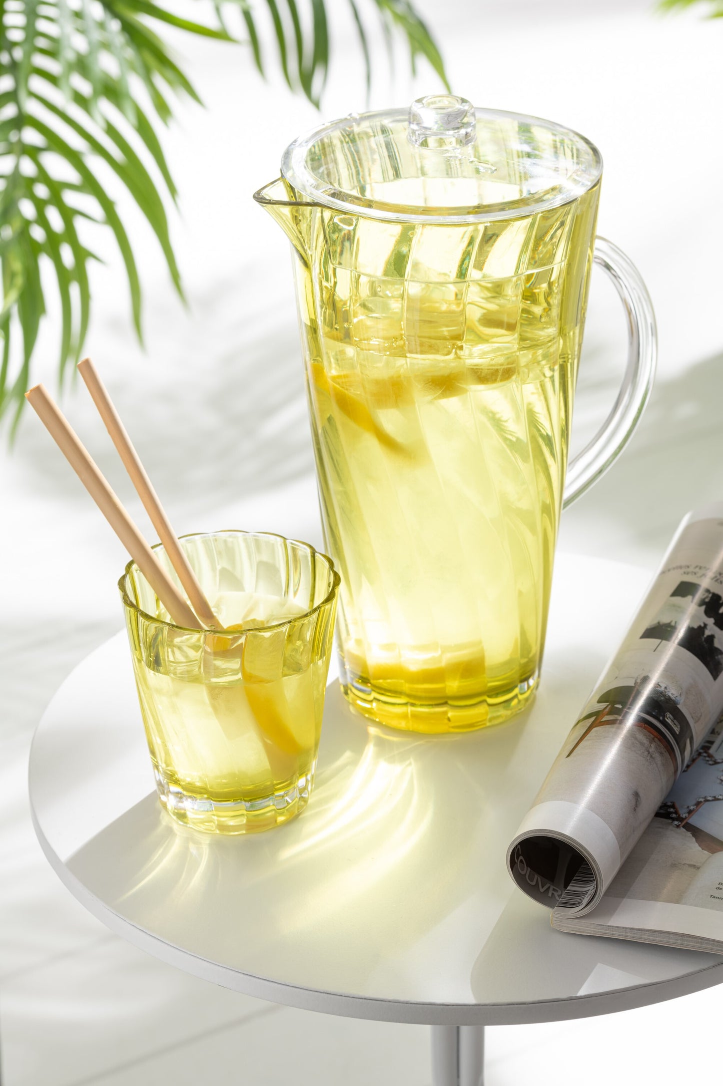 Pichet avec Couvercle en Plastique 2,2L - Jolipa