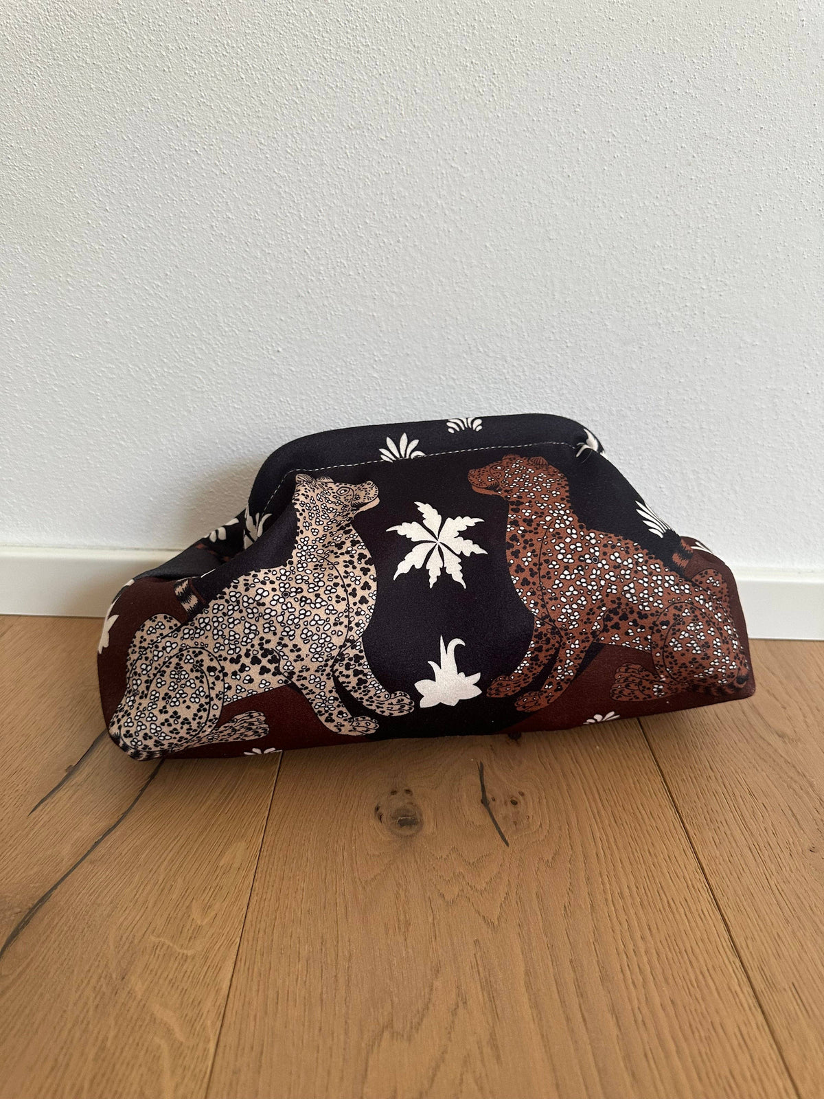 Pochette Clutch Jungle Noir/Marron Bandoulière à Chaîne en Polyester 21x31 cm