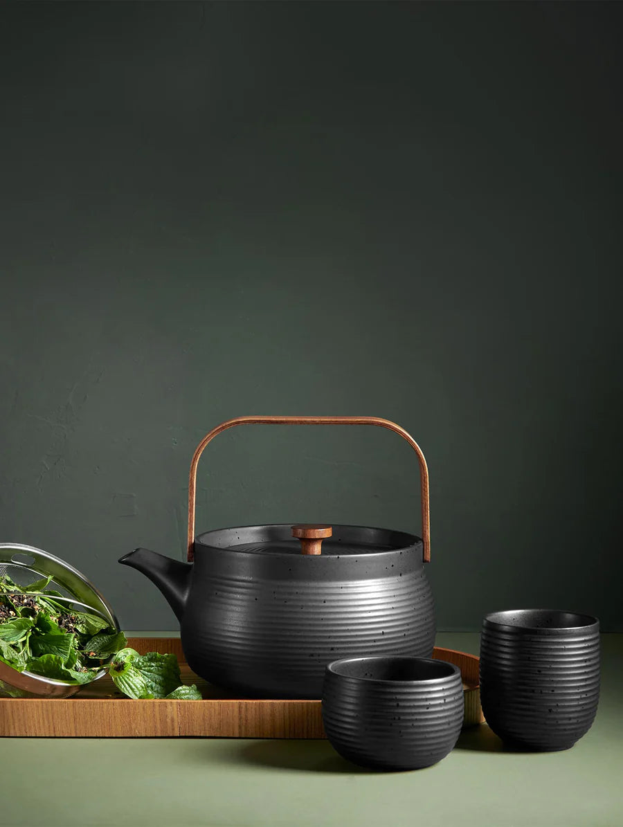 Théière en Porcelaine Noir avec Anse en Bois Japandi - ASA